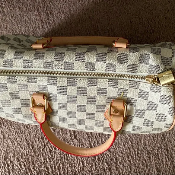Checkered Handbag - Picture 2 of 7